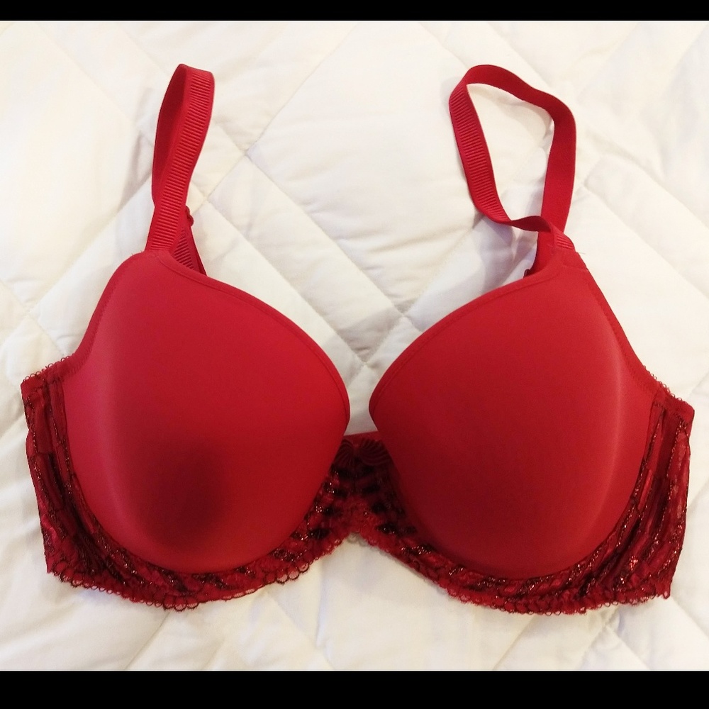Wacoal Red La Femme Contour Bra 34DD